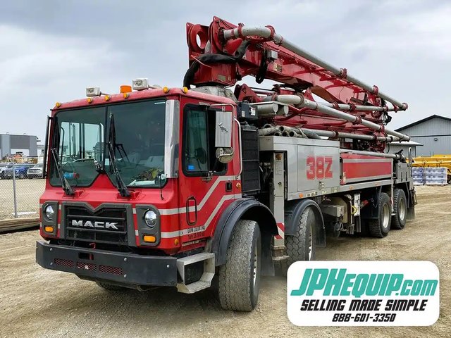 2015 Mack MRU613 Camion - pickup