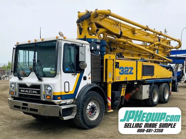2014 Mack MRU613 Camion - pickup