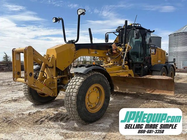 2018 Caterpillar 140 Niveleuse (Gratte panier)