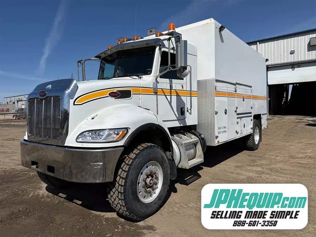 2014 Peterbilt 382 Truck Cab & Chassis