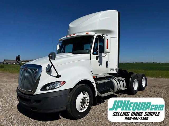2017 International Prostar+ 122 Camion - pickup