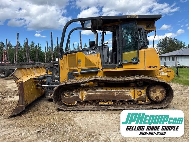 2015 John Deere 750K Bouteur
