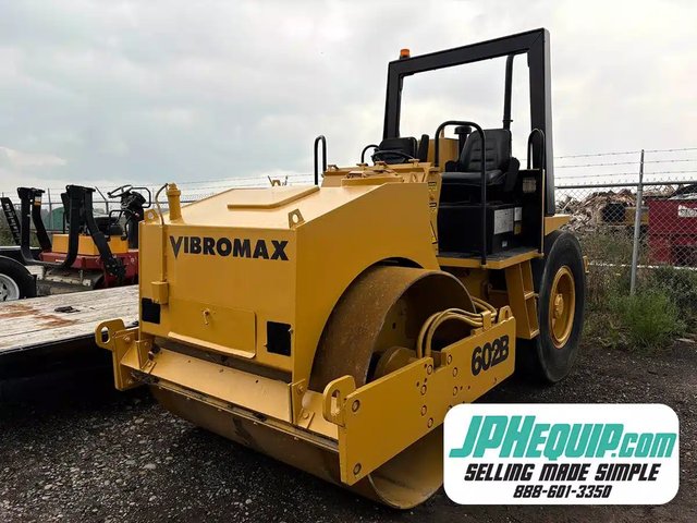 1990 Case W02BDA compacteur