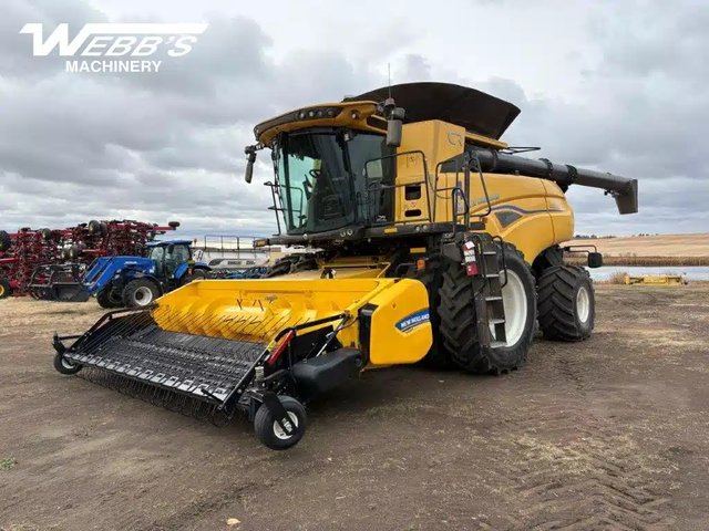 2025 New Holland CR9.90 Batteuse
