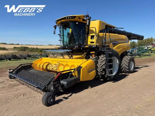 2025 New Holland CR9.90 Batteuse