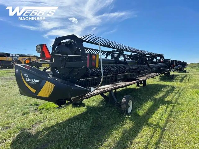2019 MacDon FD135