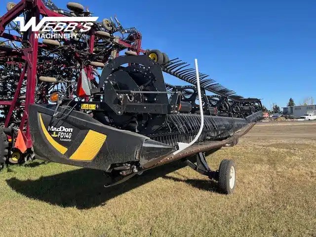 2018 MacDon FD140