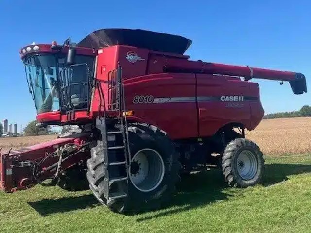 2008 Case IH 8010 Batteuse