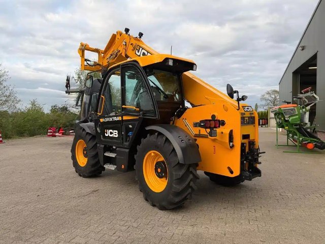 2026 JCB 542-70 Agrixtra