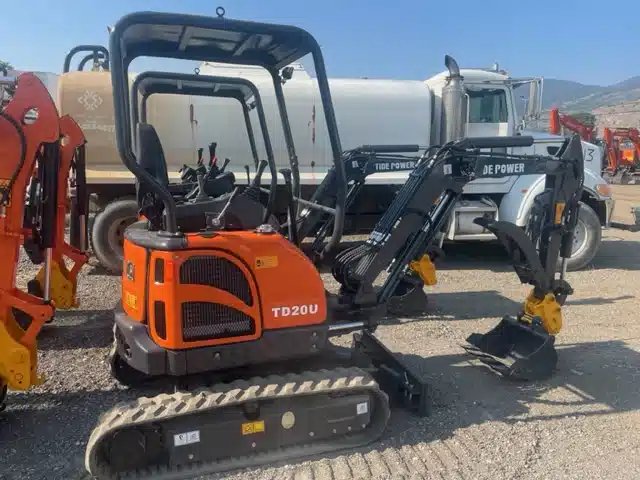 2023 Takeuchi TD20U Excavatrice