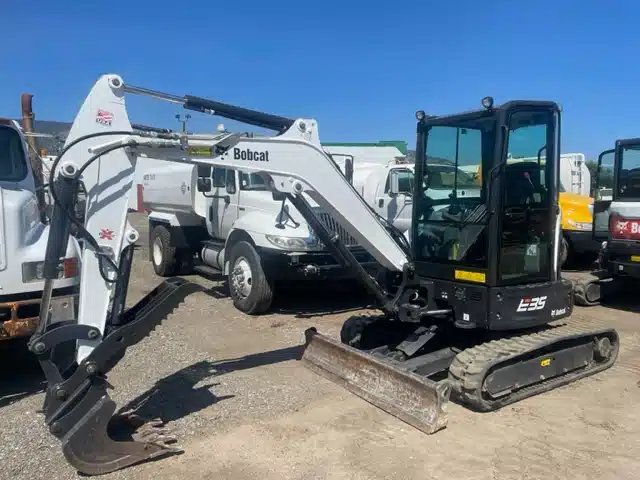 2022 Bobcat E35 Excavatrice