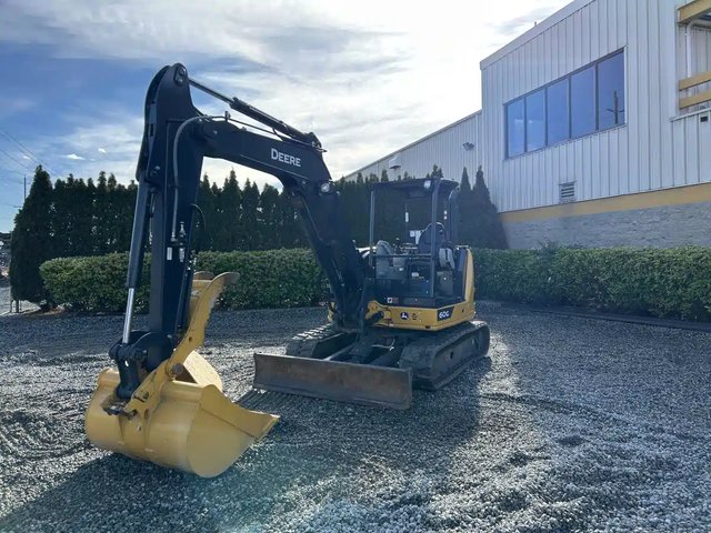 2022 John Deere 60G Excavatrice