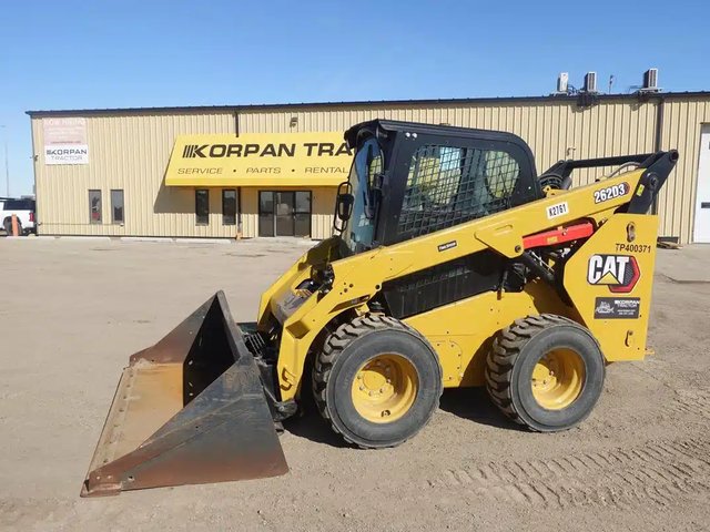 2023 Caterpillar 262D3 chargeuse à direction à glissement