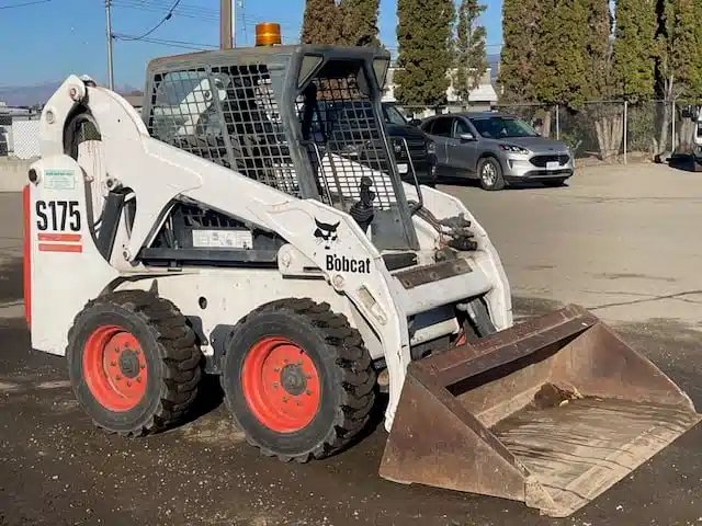 2004 Bobcat S175 chargeuse à direction à glissement