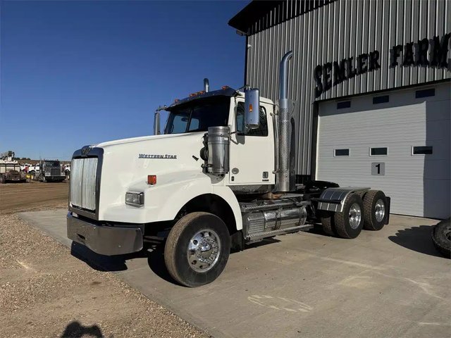 2017 Western Star 4900 Camion dix roues