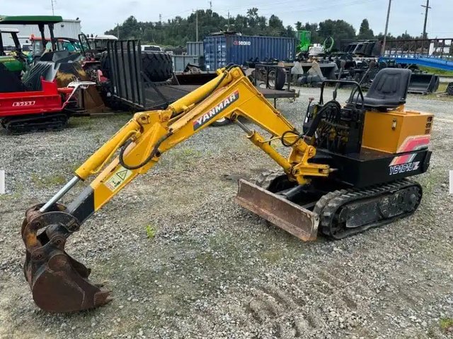 2005 Yanmar YB101-UZ Excavatrice