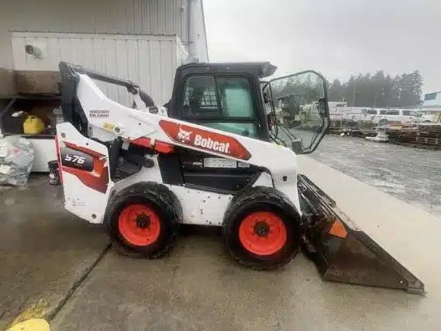2021 Bobcat S76 chargeuse à direction à glissement