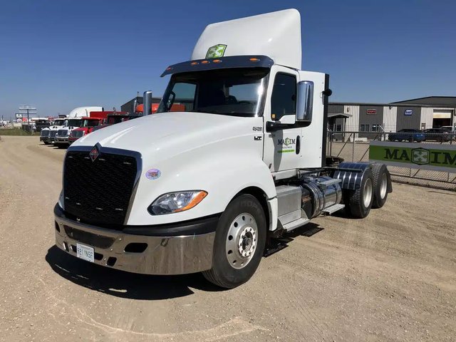 2025 International LT625 Camion dix roues