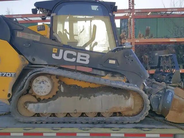 2023 JCB 270 chargeuse à direction à glissement