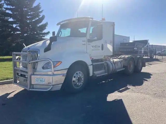 2024 International LT625 Camion dix roues