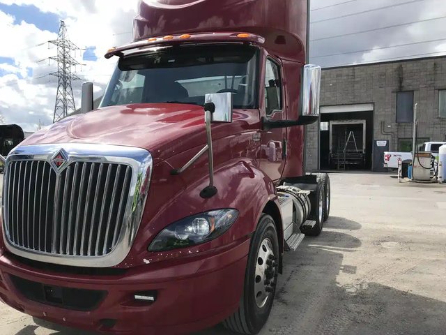 2022 International RH613 Camion dix roues