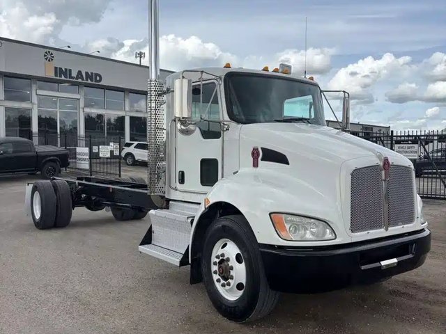 2014 Kenworth T300 Camion dix roues