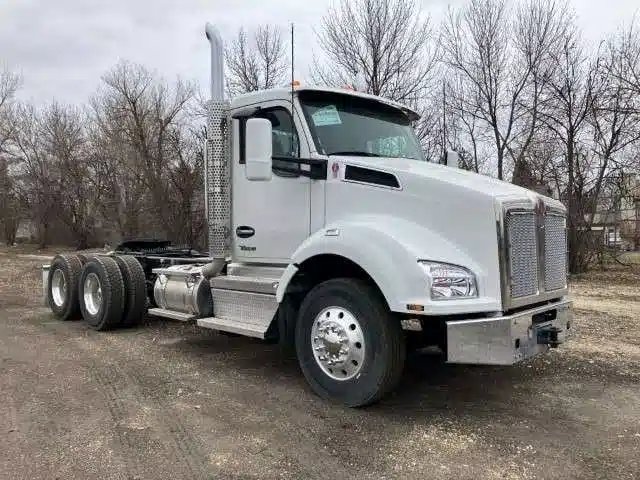 2027 Kenworth T880 Camion dix roues