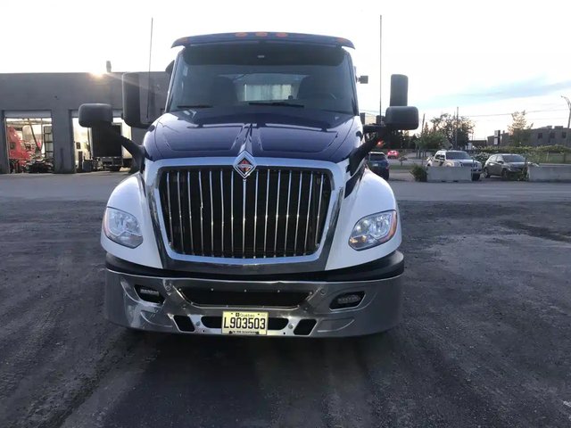 2022 International LT625 Camion dix roues