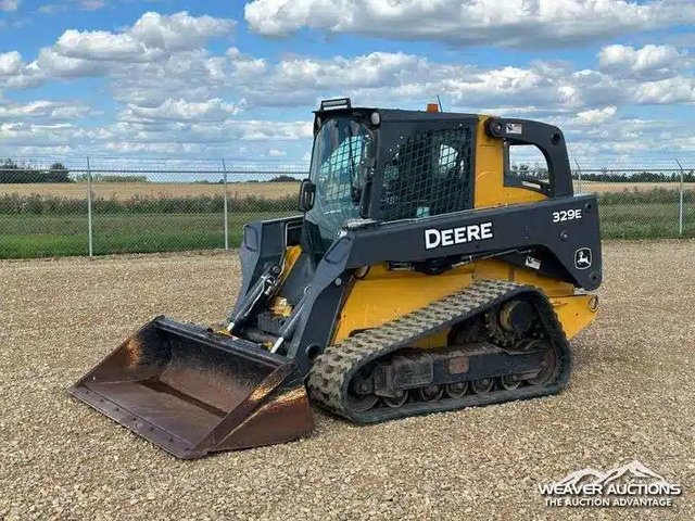 2015 John Deere 329E Chargeur sur chenilles