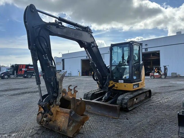 2017 John Deere 60G Excavatrice