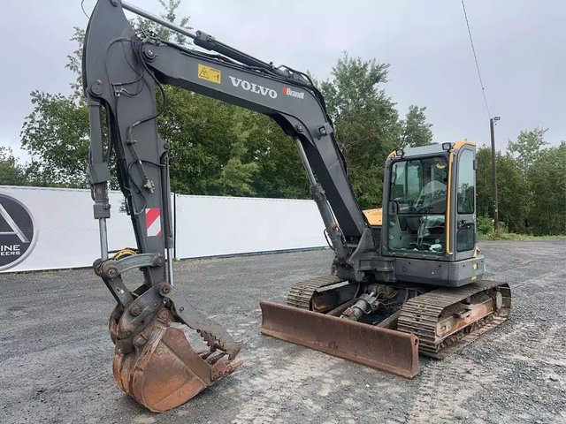 2017 Volvo ECR88D Excavatrice