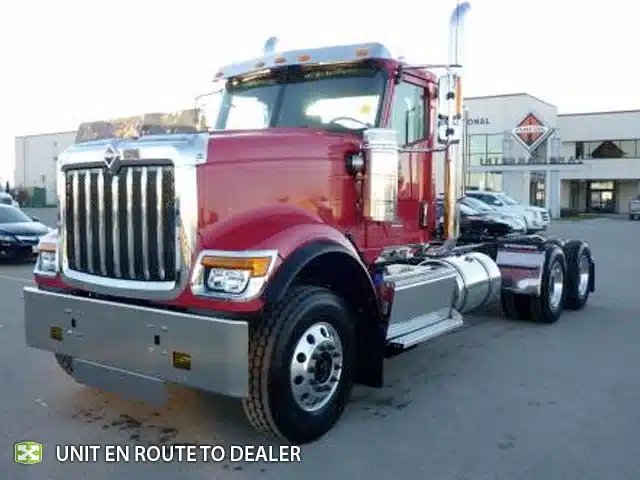 2028 International HX520 Camion dix roues
