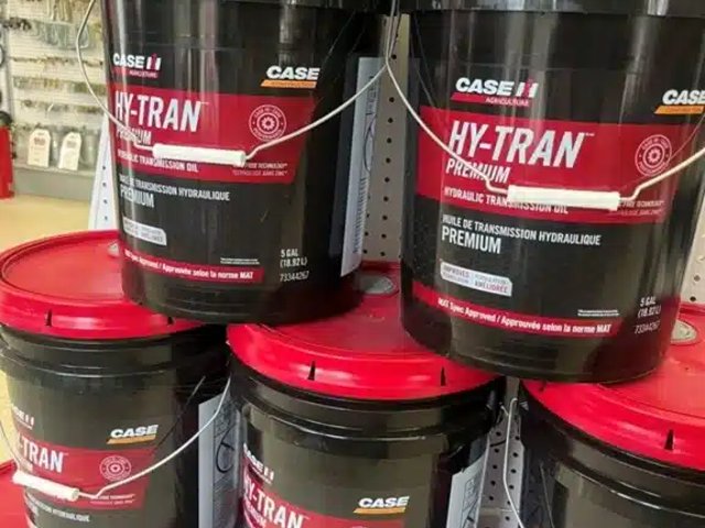 2025 Case IH Hy-Tran Premium - 5 Gal Convoyeur