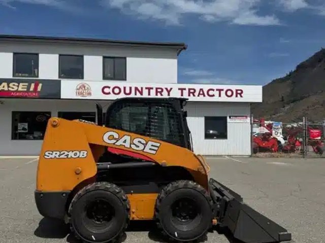 2025 Case IH SR210B SKIDSTEER LOADER Tracteur