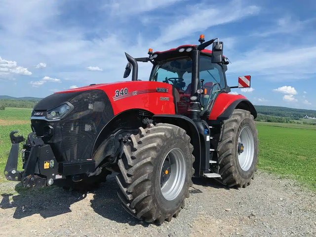 2021 Case IH MAGNUM 340 Tracteur