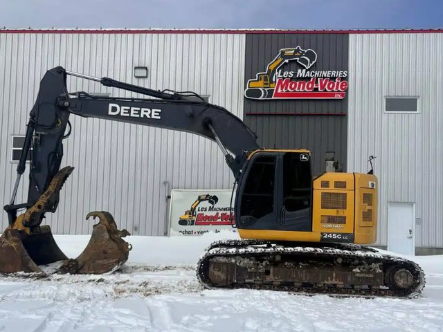 2017 John Deere 245G LC Excavatrice