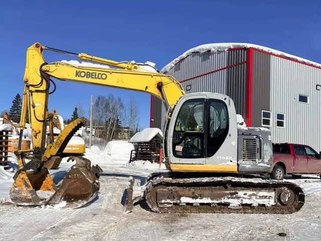 2003 Kobelco SK115SR Excavatrice
