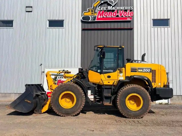 2021 Komatsu WA200 Chargeur sur roues