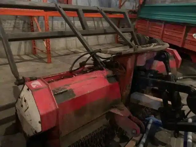 Kuhn BKE-210 débroussailleuse