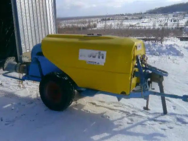 B1550 Arroseur - Trainé