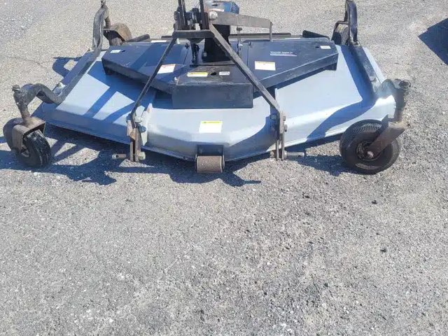 Douglas Tracteur à pelouse