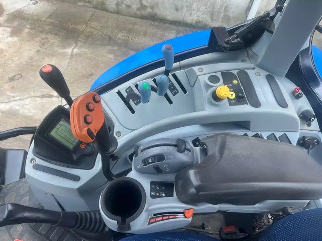 2017 New Holland T6.155 Tracteur