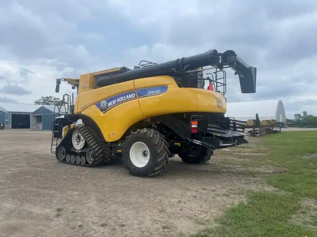 2022 New Holland CR10.90 Batteuse