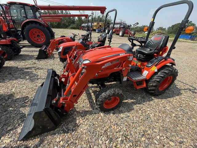 2025 Kioti CX2510 Tracteur
