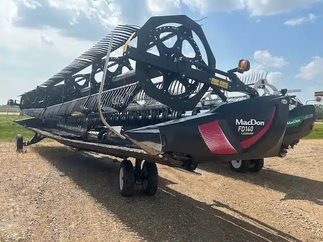 2018 MacDon FD140