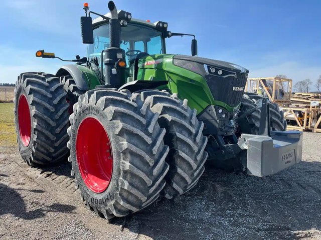 2022 Fendt 1038 VARIO Tracteur