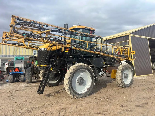 2014 RoGator RG700 Arroseur - Automoteur