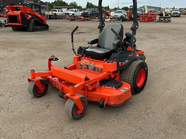 2016 Kubota Z726 Tondeuse à rayon de braquage zéro