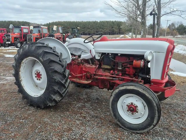 1961 Ford Workmaster 861 Tracteur
