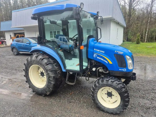 2013 New Holland BOOMER 3050 série II Tracteur